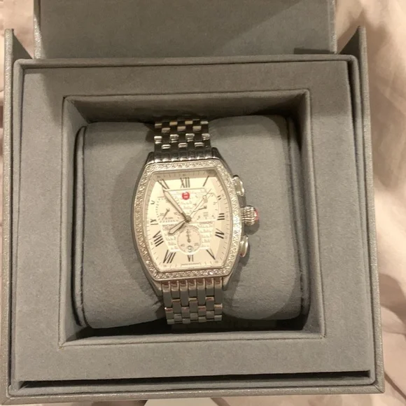 Selling Michele Releve chronological and diamond bezel. - Picture 5 of 6